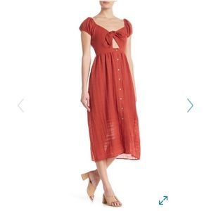 NWOT Rusty Red Front Tie Cap Sleeve Midi Dress